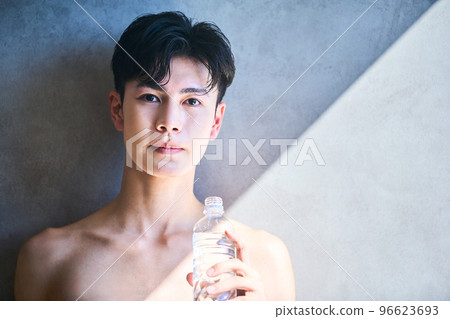 年輕的生活方式 96623693