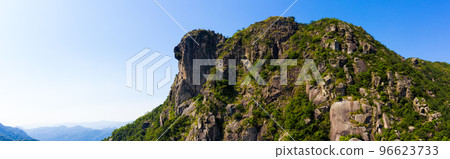 Mountain Lion Rock in Hong Kong Mountain Lion Rock in Hong Kong 96623733