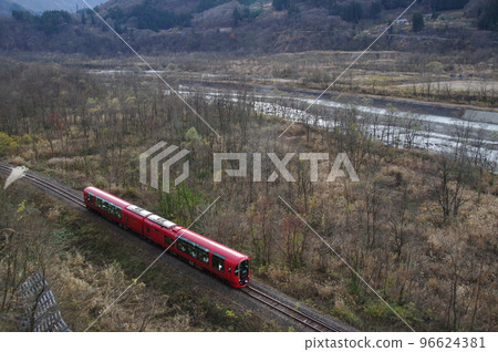 紀念整個Oito Line Resort Setsugetsuka Go開業65週年沿Himekawa河岸 96624381