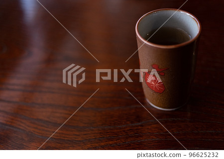 Warm tea 96625232