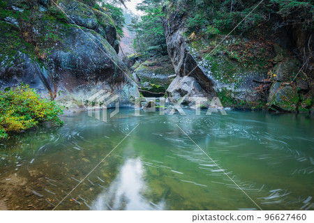 [Sakiri Gorge] Do no Fuchi [Maji River] 96627460