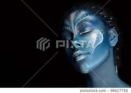 Art photo of Africal woman with tribal ethnic paintings in Avatar style 96627788