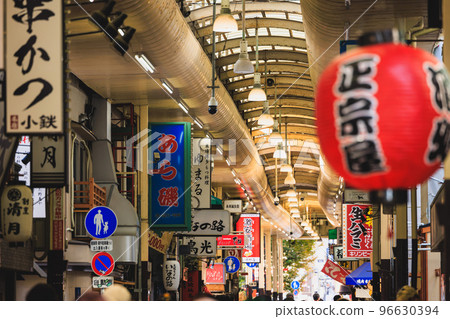 [Osaka] A street in the back alley of Dotonbori 96630394