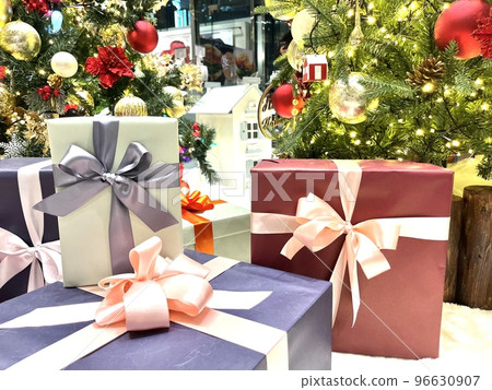 Christmas gifts kids love Christmas gifts kids love 96630907