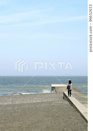 [茅崎市]夏末寧靜的海岸 96632653