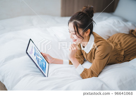 read e-magazine 96641068