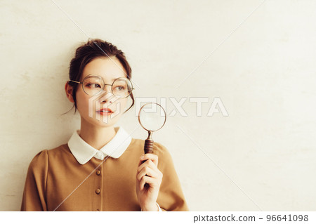 搜索女人的概念照片 96641098