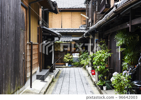 京都市內的小路 96642003