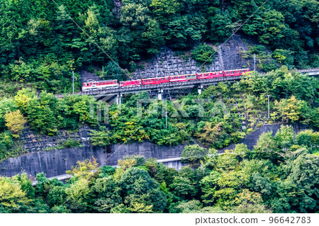 Shizuoka Prefecture Oigawa Railway Ikawa Line ~Train going through the Abt section~ 96642783