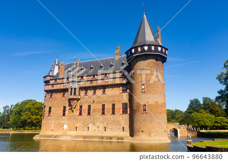 Impressive Castle De Haar in Utrecht, Netherlands 96643880