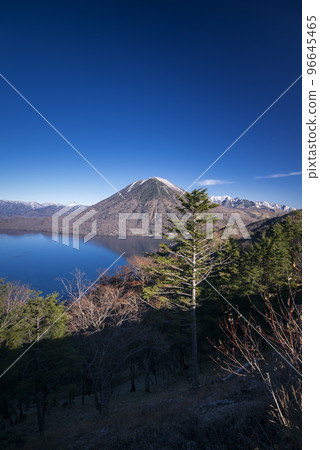 Lake Chuzenji and Mt. Nantai in late autumn 96645465