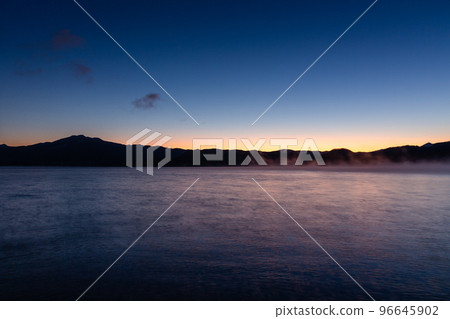 秋田,田澤湖,日本100大名勝之一,11月,日本 秋田,田澤湖,日本100大名勝之一,11月,日本 96645902