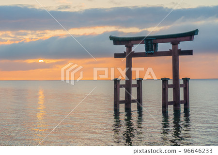 Shirahige Shrine, Lake Biwa, Asahi, Lake Otorii Shirahige Shrine, Lake Biwa, Asahi, Lake Otorii 96646233