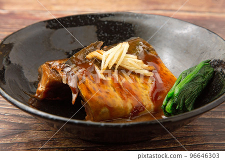 用鯖魚燜鯖魚 96646303