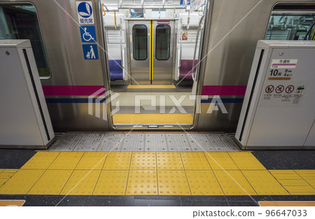 Door Keio Line Chofu Station Station Platform Platform Keio New Line Platform Platform Door Underground Platform Door Keio Line Chofu Station Station Platform Platform Keio New Line Platform Platform Door Underground Platform 96647033