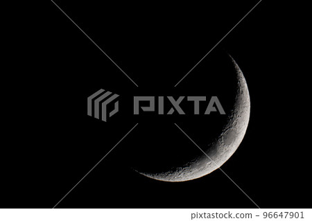 November 27, 2022 Moon age 3.39 17:22 96647901