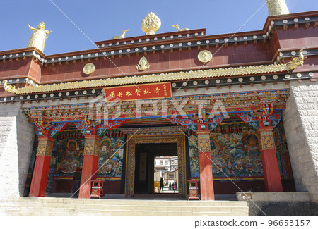 松贊寺（松贊林寺），位於中國雲南的西藏喇嘛廟 96653157