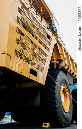 yellow mining truck. yellow mining truck. 96653654
