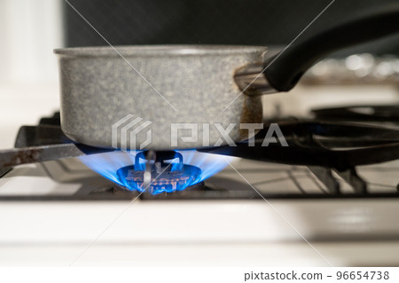 Gas stove flame 96654738