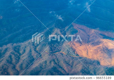 Autumn scenery of autumn leaves in Hokkaido 96655189