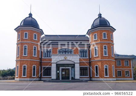 考慮到明治村伊魯卡運河土地改良地區辦事處(愛知縣犬山市)的設計 考慮到明治村伊魯卡運河土地改良地區辦事處(愛知縣犬山市)的設計 96656522