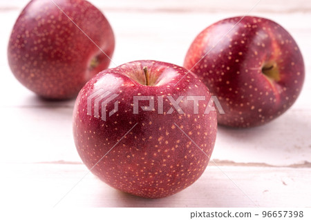 Apple (Chiyuki) 96657398