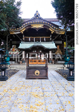 Toyokawa Inari Tokyo Betsuin, which is related to Ooka Echizen (Minato Ward, Tokyo) Toyokawa Inari Tokyo Betsuin, which is related to Ooka Echizen (Minato Ward, Tokyo) 96657769