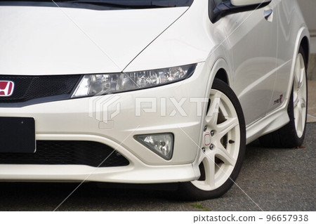 Car image 3rd generation Honda Civic 3-door Type R front mask 96657938