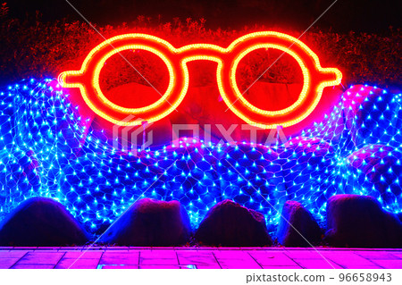 Glasses decorations Glasses monuments Glasses decorations Glasses monuments 96658943
