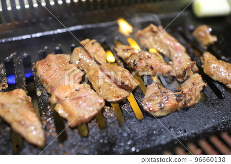 Japanese black beef rose roasted meat 96660138