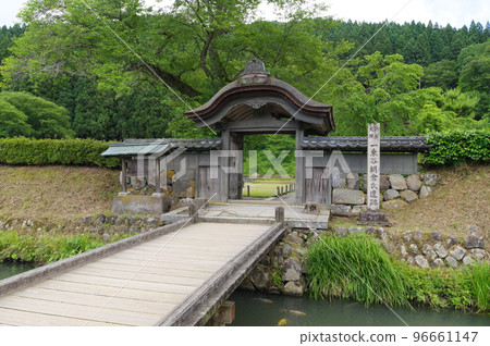 Ruined Valley Asakura Ruins Karamon Ruined Valley Asakura Ruins Karamon 96661147