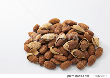 白背杏仁 96663065