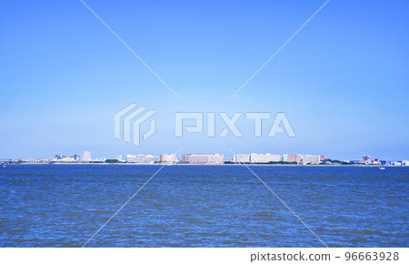 View of Maihama, Urayasu City and Tokyo Bay from Shinkiba [Landscape of Chiba Prefecture] 96663928