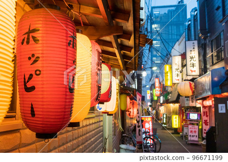 "Tokyo" Old-fashioned drinking district, Akabane 96671199