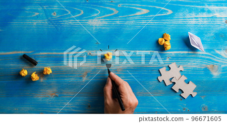 Conceptual image of brainstorming and innovation Conceptual image of brainstorming and innovation 96671605
