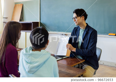 小學生三方面試 小學生三方面試 96672653
