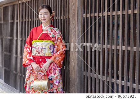 A woman in kimono shape 96673923