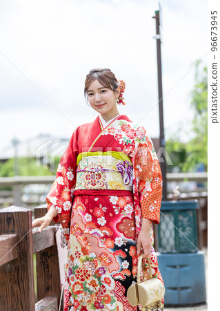 A woman in kimono shape 96673945