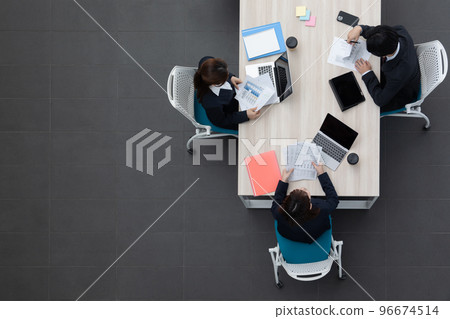 Meeting business scene true bird's-eye view 96674514
