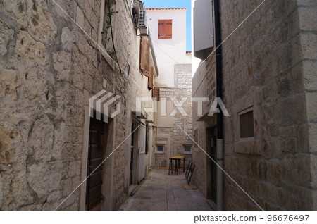 croatia trogir old town alley croatia trogir old town alley 96676497