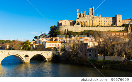 Old Bridge and cathedral of Saint Nazaire, Beziers Old Bridge and cathedral of Saint Nazaire, Beziers 96676609