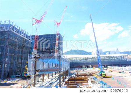 Large construction site with tower cranes Large construction site with tower cranes 96676943
