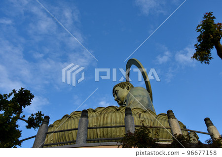 Japan's three big Buddhas under the blue sky Takaoka Daibutsu 96677158
