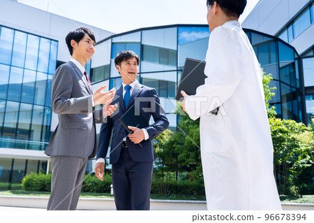 Medical doctor MR sales research business male photography cooperation "LINK FOREST" Medical doctor MR sales research business male photography cooperation "LINK FOREST" 96678394