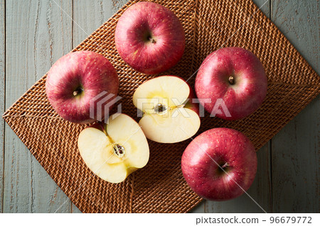 San Fuji Apples with Honey San Fuji Apples with Honey 96679772