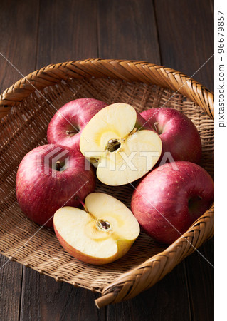 San Fuji Apples with Honey 96679857