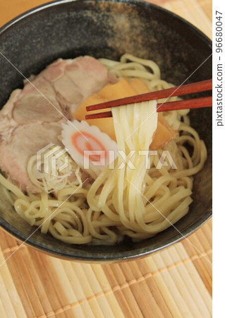 油蕎麥麵 96680047