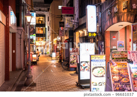 《Tokyo》 Kichijoji station square, shopping street 96681037