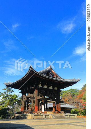 [Nara Prefecture] Todaiji Bell Tower in sunny weather 96683229