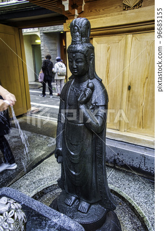 Toshima-ku, Tokyo, Sugamo Jizo-dori shopping street along the old Nakasendo road, Togenuki Jizo, Washing Kannon of Kogan-ji Temple Toshima-ku, Tokyo, Sugamo Jizo-dori shopping street along the old Nakasendo road, Togenuki Jizo, Washing Kannon of Kogan-ji Temple 96685155